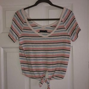 Abercrombie and Fitch small short sleeve top with tied bottom